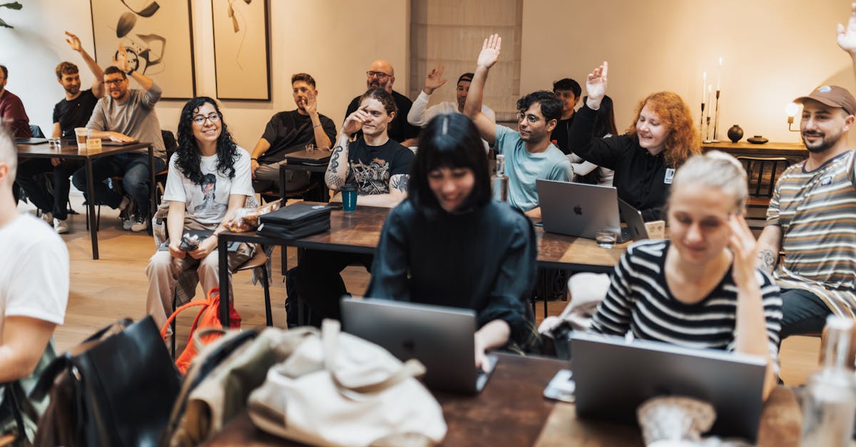 实名微信号批发：现货平台预约开户